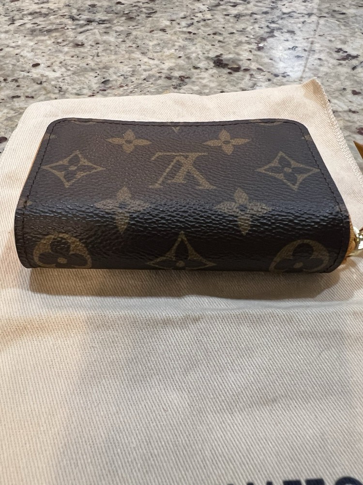Louis Vuitton Multicartes Imperial Saffron