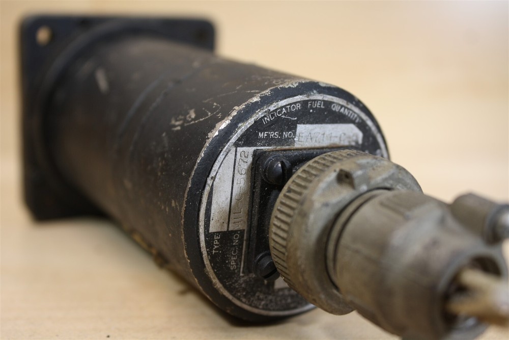 The Liquidometer Corp EA711-C-5 Fuel Quantity Indicator