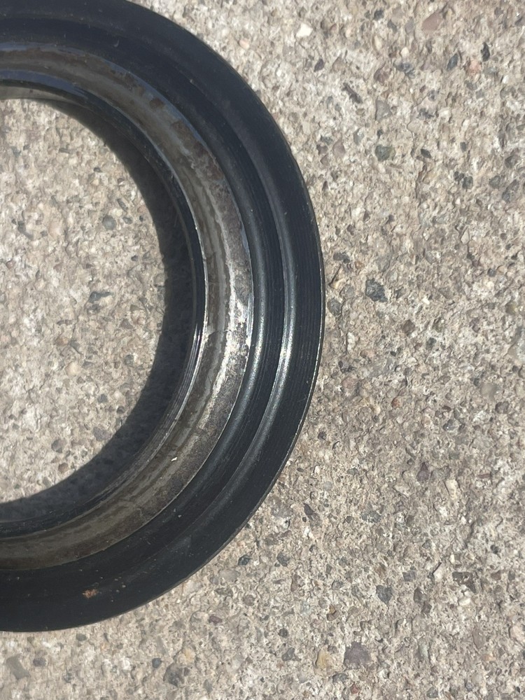 WTB grease guard 1 1/8" threadless headset in black lightly used