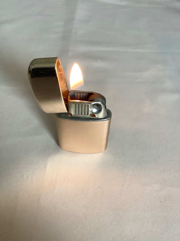 vintage Ronson Typhoon lighter