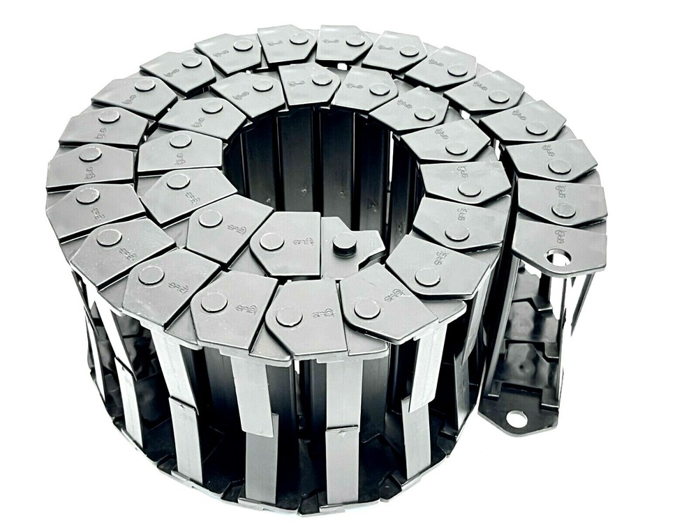 Igus E16.7.060 E-Chain Series E16 33 Links 3'5" Length