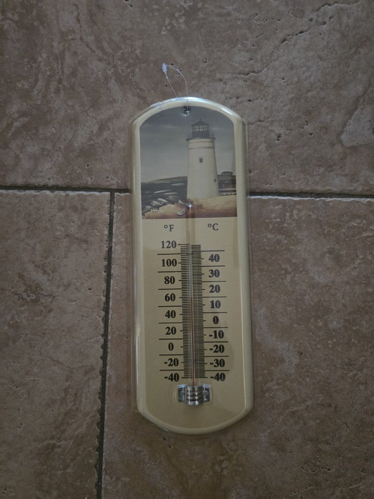 METAL LIGHTHOUSE THERMOMETER