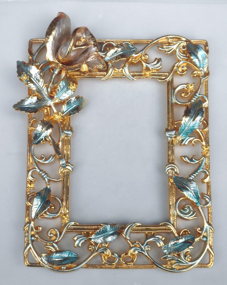 FRAME D HAND PAINTED FLORAL PICTURE FRAME