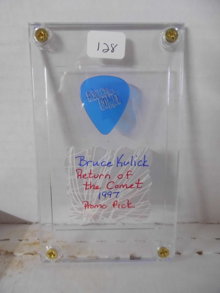 KISS~BRUCE KULICK~TOUR GUITAR PICK/CASE~1997 RETRUN OF THE COMET PROM PICK (128)