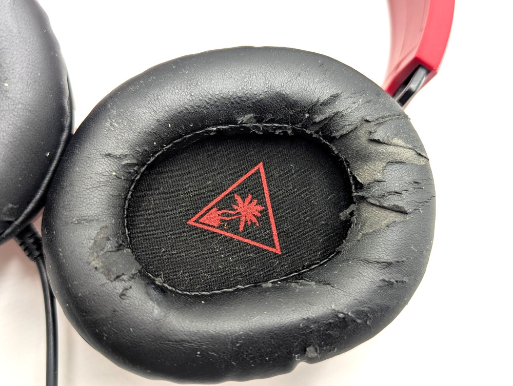 *Pre-Owned*Damaged* Turtle Beach Recon 70 Wired Multiplatform Gaming Headset Red