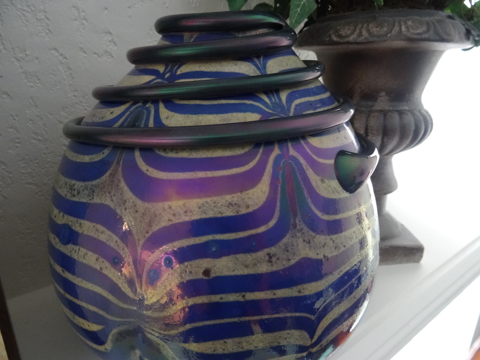 Large Authentic Signed SERGIO ROSSI Murano Glass Pulled Feather VASE Iridescent