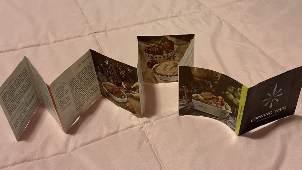 CORNING WARE ADVERTISING REFERENCE INFORMATION FOLD OUT BOOKLET PAMPHLET RETRO