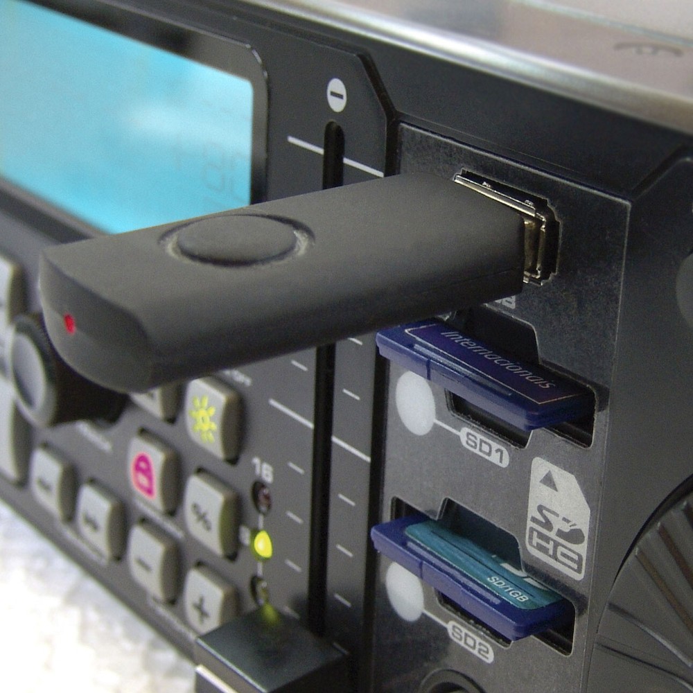 SKP PRO AUDIO USD-2010 Professional DJ USB/SD Pro Player