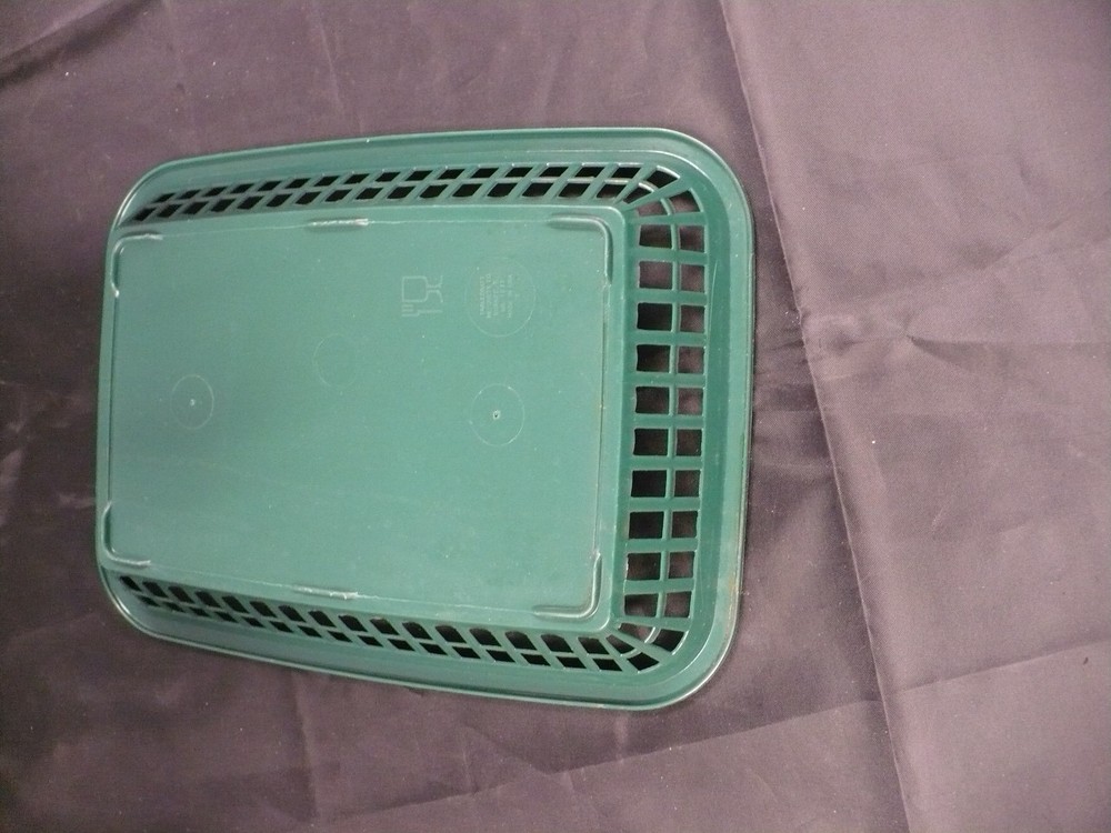 Misc. - Stack of 25 Serving Baskets For Food