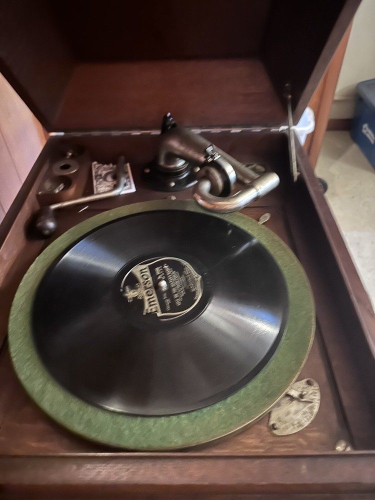 Victor Victrola Talking Machine