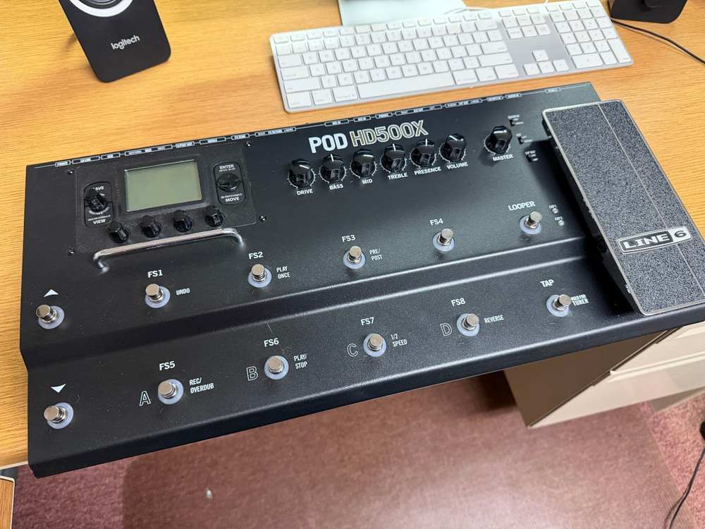 Line 6 POD HD500X Professional Grade Guitar Amp And Effects Processor