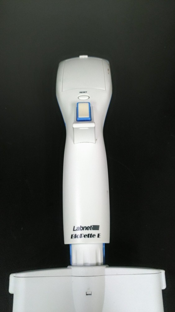 LABNET BIOPETTE E 10-200µL Multichannel Electronic Pipette
