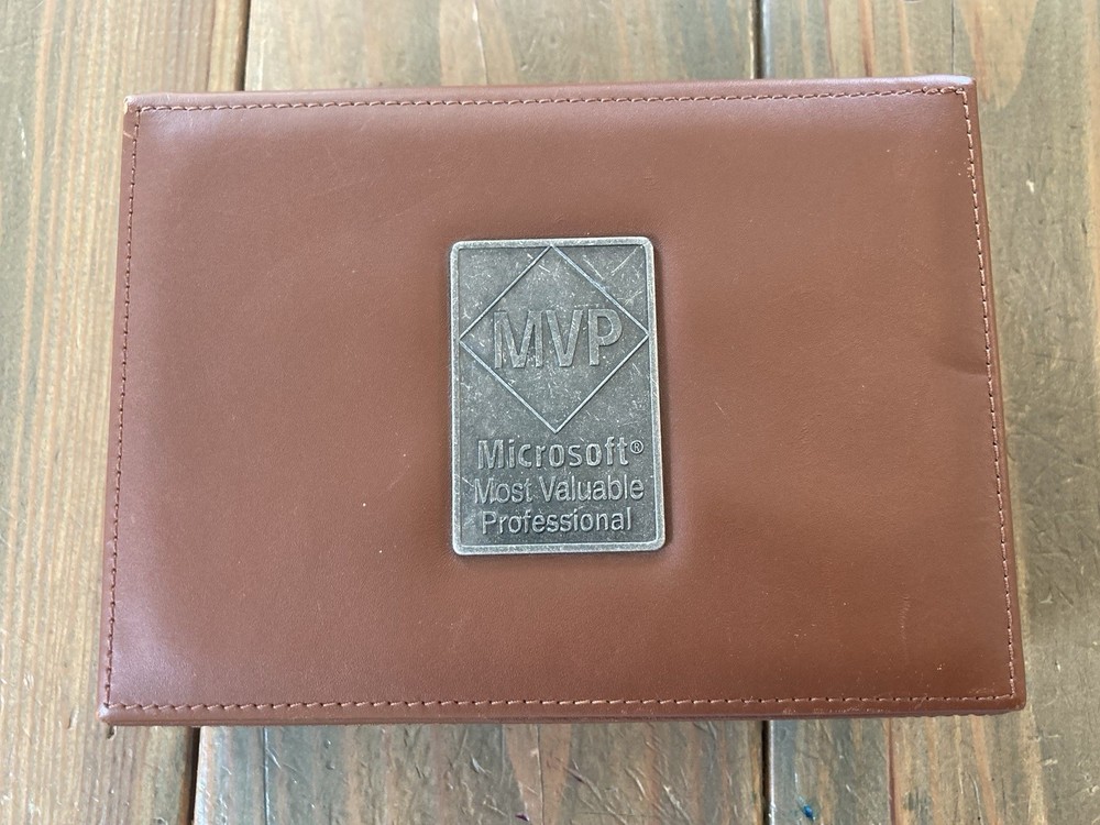Microsoft ® Leather Box MVP “Most Valuable Professional" Recognition Award Gift