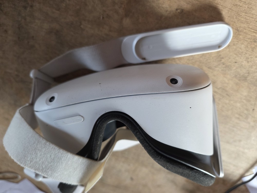 Meta Oculus Quest 2 256GB Standalone VR Headset Only Tested
