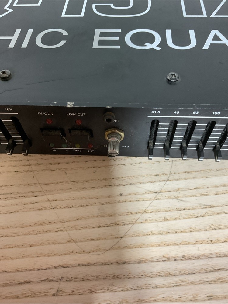 Rackrider EQ-151X2 Graphic ,equalizer,fast Shipping