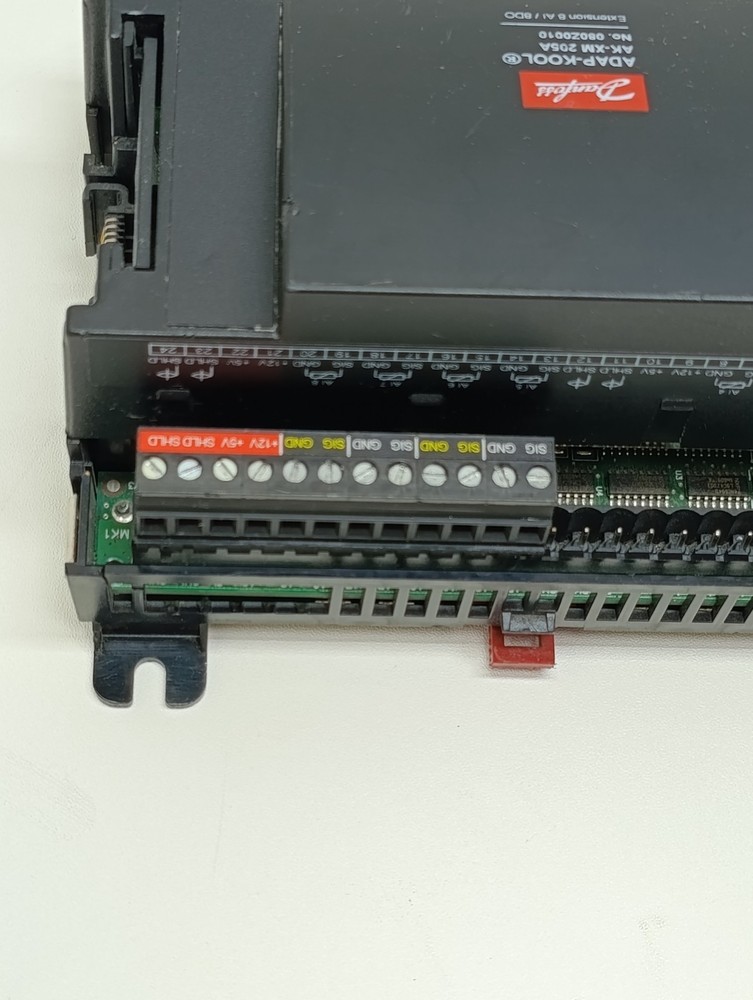 Danfoss AK‑XM 205A Controller Module | ADAP‑KOOL Series | 080Z0010 Relay