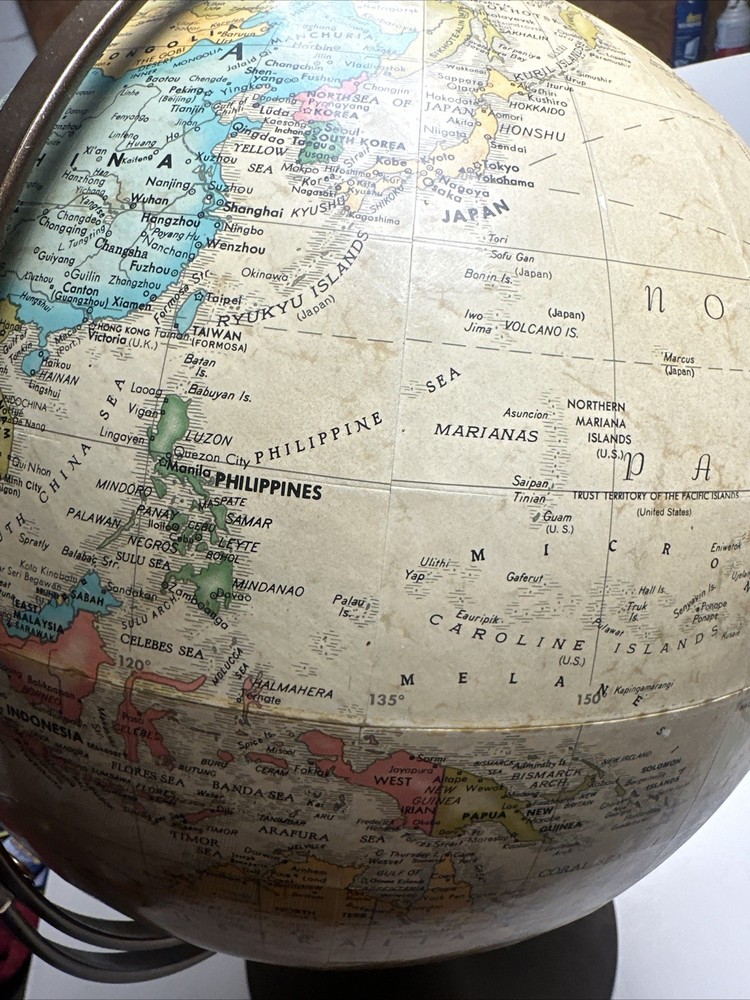 Vintage 16” Replogle Globe. 28” Tall. Read