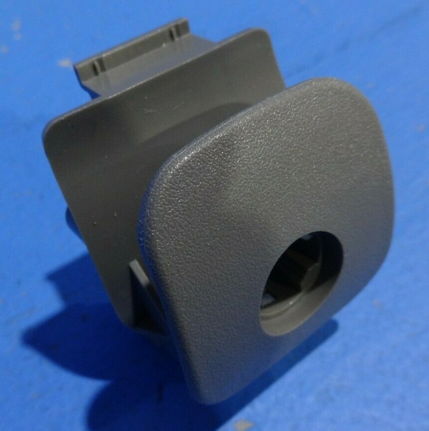 1997-2004 C5 CORVETTE GLOVE BOX LATCH LIGHT GRAY