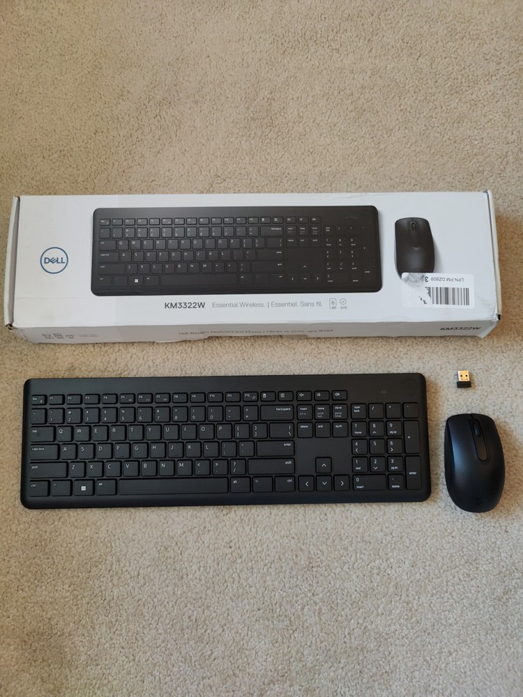 Dell KM3322W Wireless Keyboard and Mouse Combo - Excellent Condition