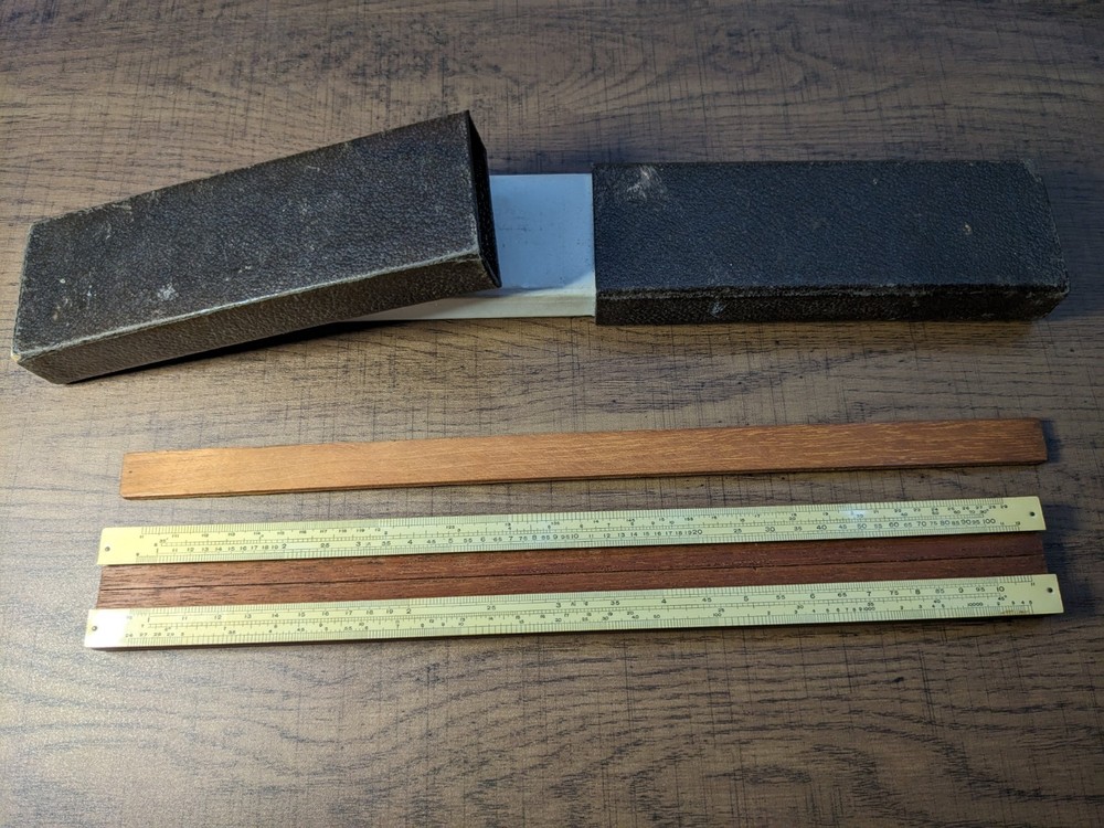 Vintage Unique Engineer Universal Slide rule