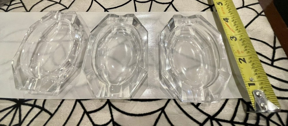 3x Single Glass cigarette ashtray set