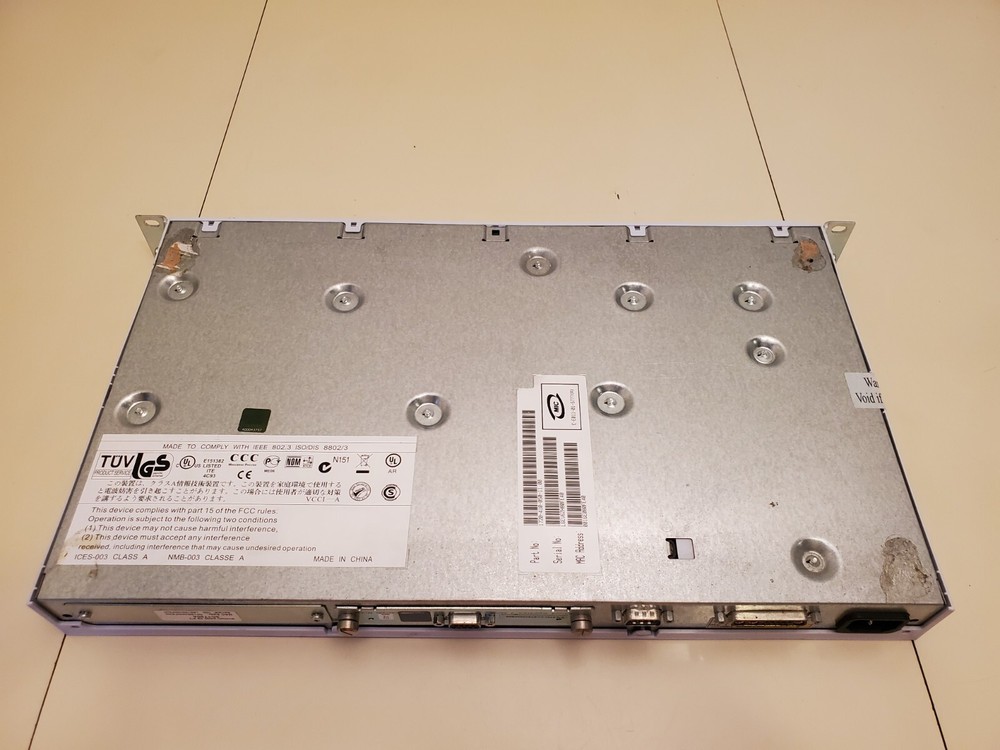 3COM SWITCH 4400 SUPERSTACK 3 3C17204 RACK 48-PORT with CASCADE EXTENDER 3C17226