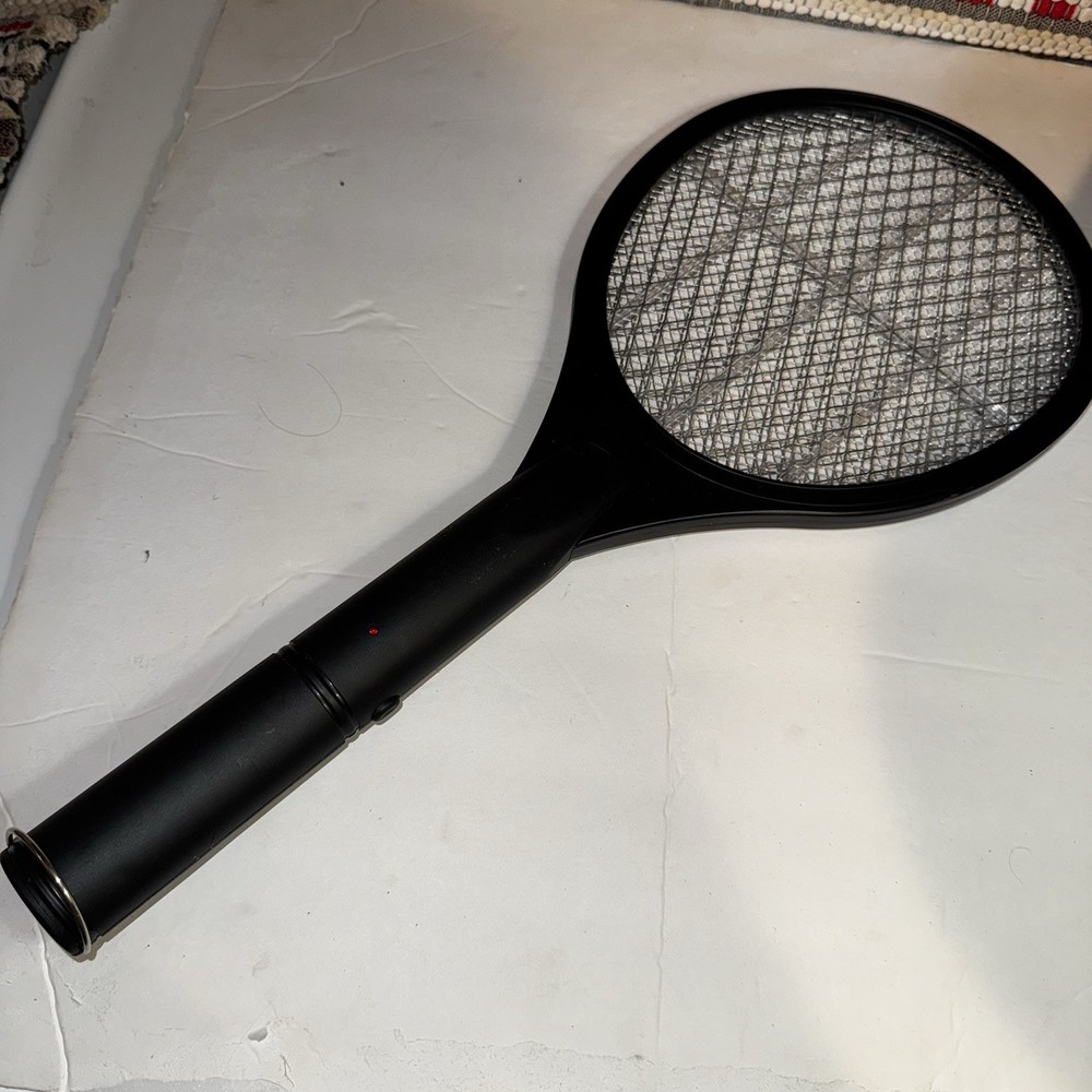 Black Flag Model ZR-7936 Handheld Bug Zapper Tested