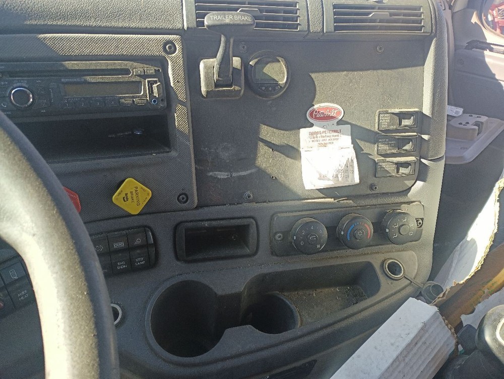 Freightliner Cascadia Left Driver Cowl Panel (12826764