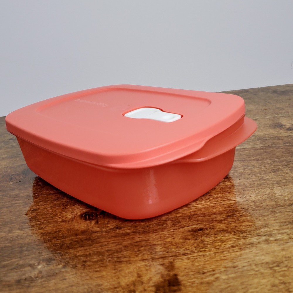 Tupperware CrystalWave Plus Rectangle Microwave Container 4 Cup