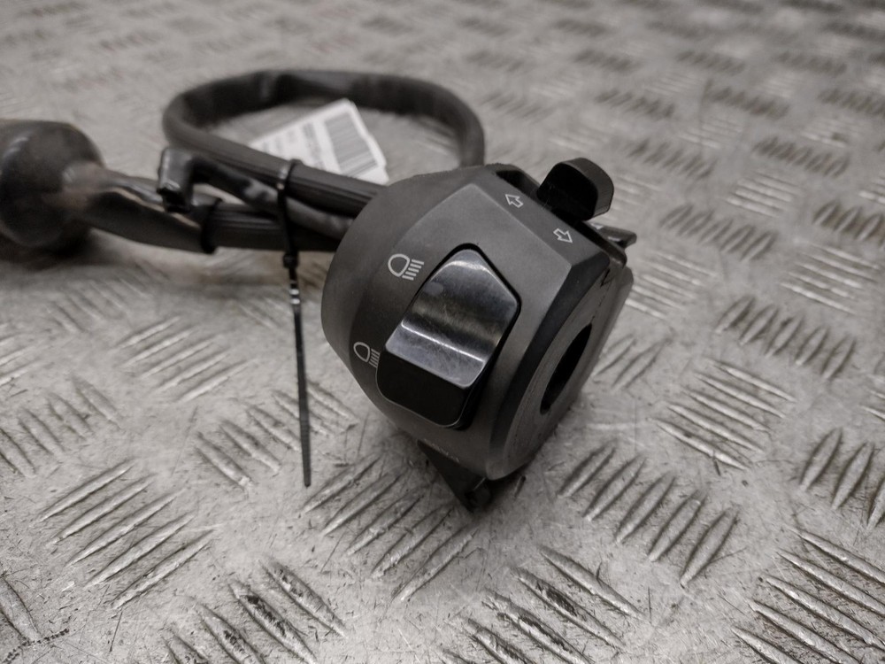 2021 BENELLI BN 125 E5 Left Hand Switch Gear