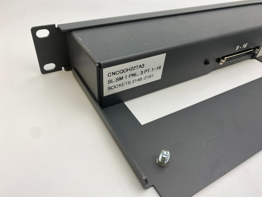 Custom Cable HDPP16 High Density Patch Panel 16 RJ-45 Ports NOS Black