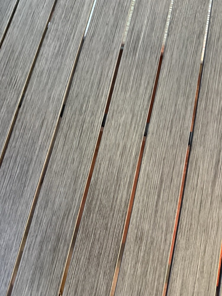 Glitzhome Patio Table