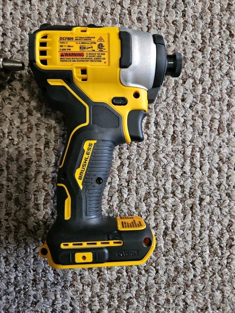 DeWalt DCK225D2 ATOMIC 20V MAX Brushless 2 Tool Combo Kit