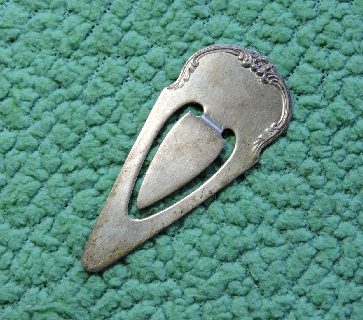 Kirk & Son Sterling Silver Bookmark - Floral Pattern Not Engraved