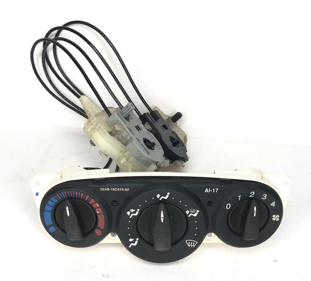 2000-2007 Ford Focus A/C Heater Climate Control Unit with Cables & Actuator OEM