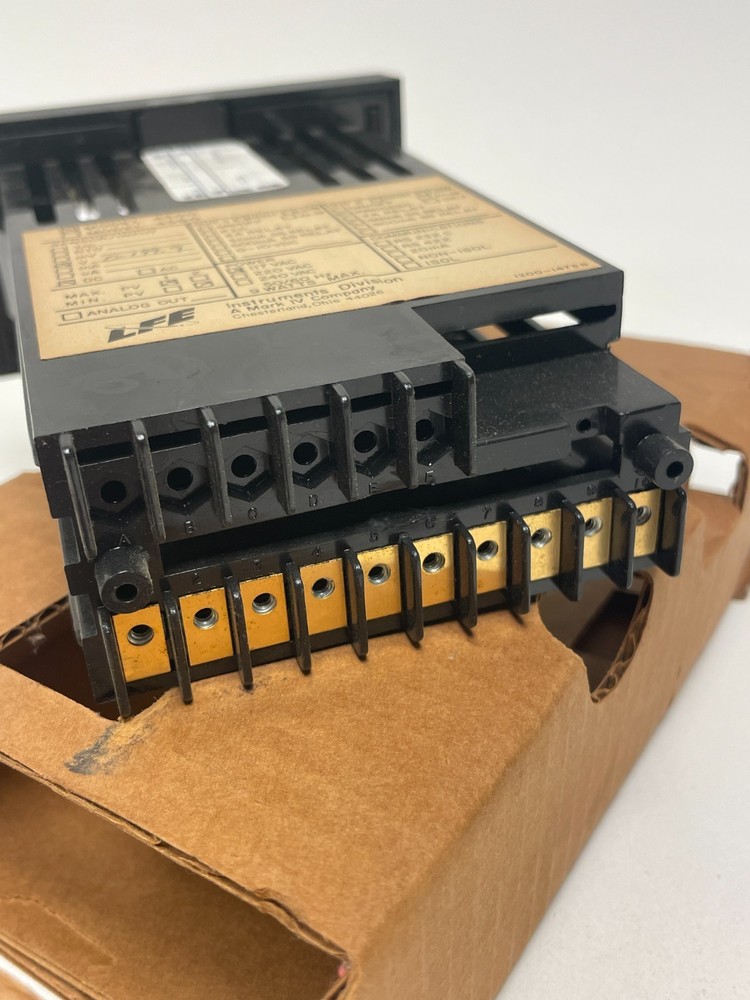 LFE 4500, CE-7701-0000 Digital Panel Meter NOS