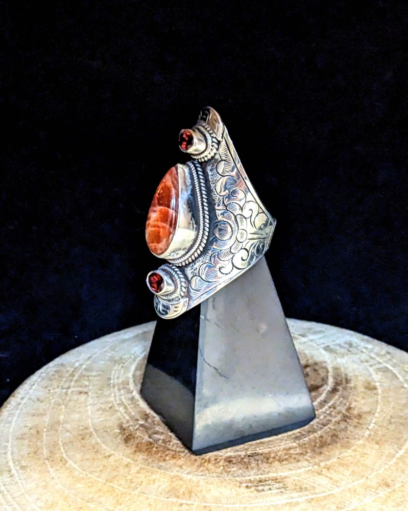 Stunning Sunstone with Garnet Ring