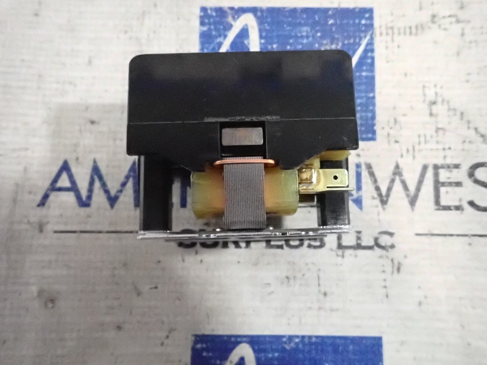 General Electric CR233AW2A74AAA Contactor 2 Pole 24V Coil