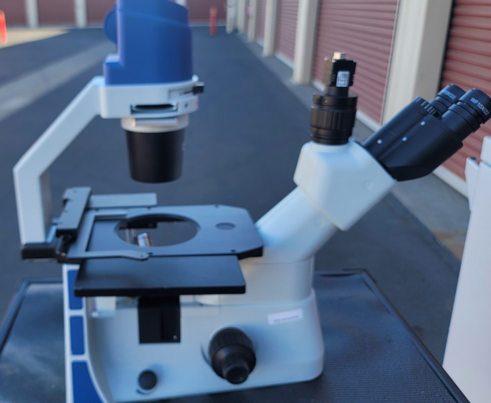Accu-Scope EXI-310 Inverted Fluorescent Trinocular Microscope