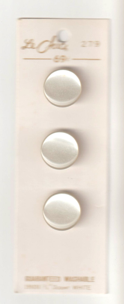 Le Chic Buttons #279 White Size 19mm (3/4")