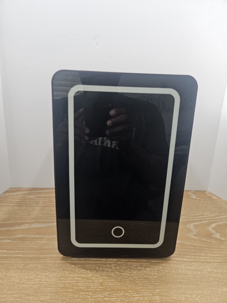 LED LIGHTED MINI FRIDGE K6100BK