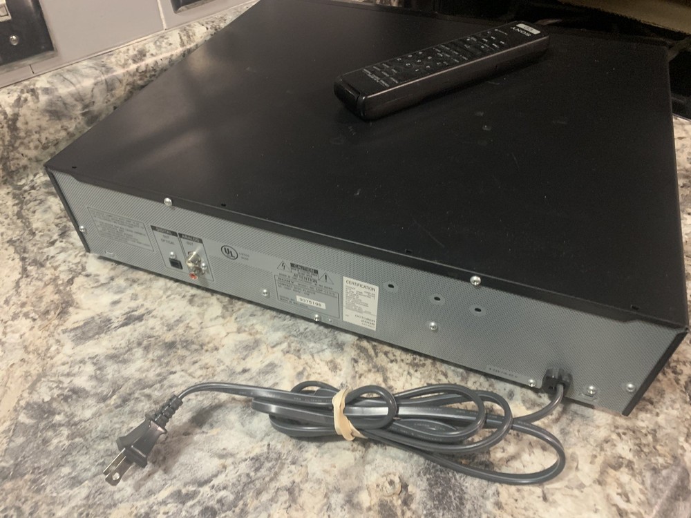 Sony 5-Disc CD Carousel Changer Exchange System CDP-CE375 Player With Remote