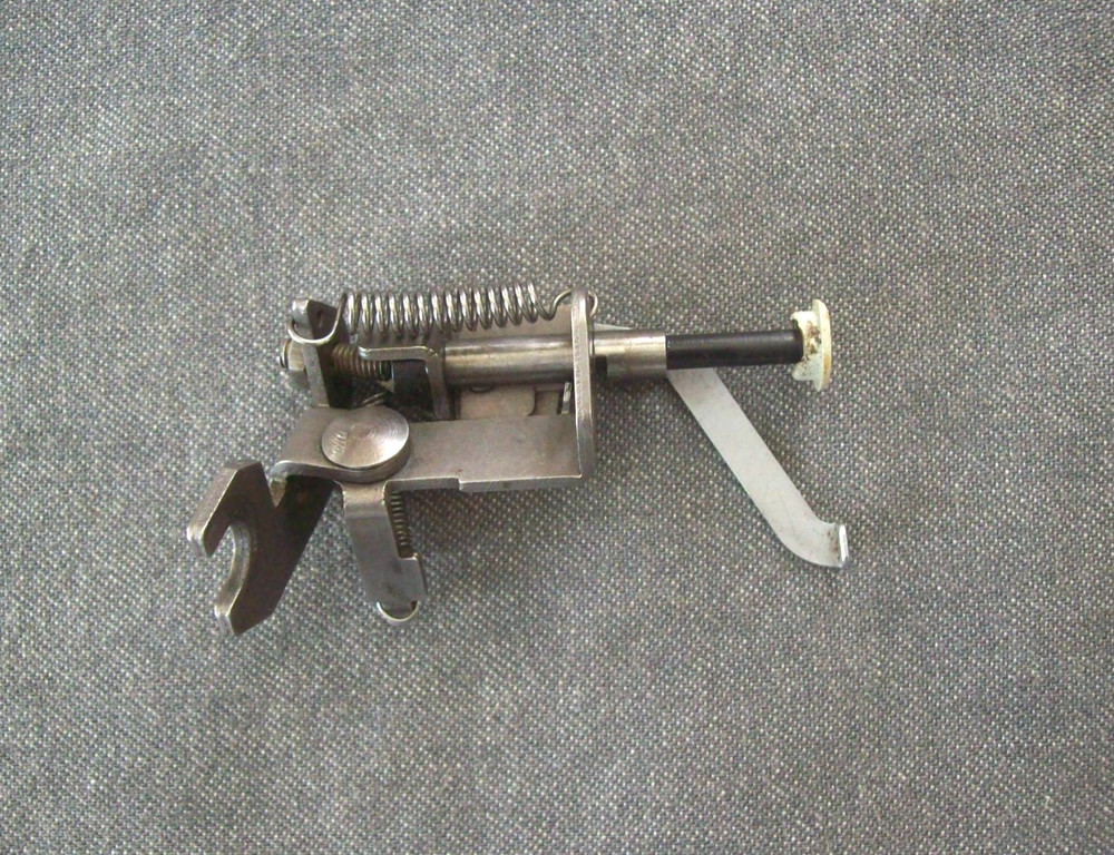Singer 600E, 603E Sewing Machine Bobbin Winder Push Button Unit
