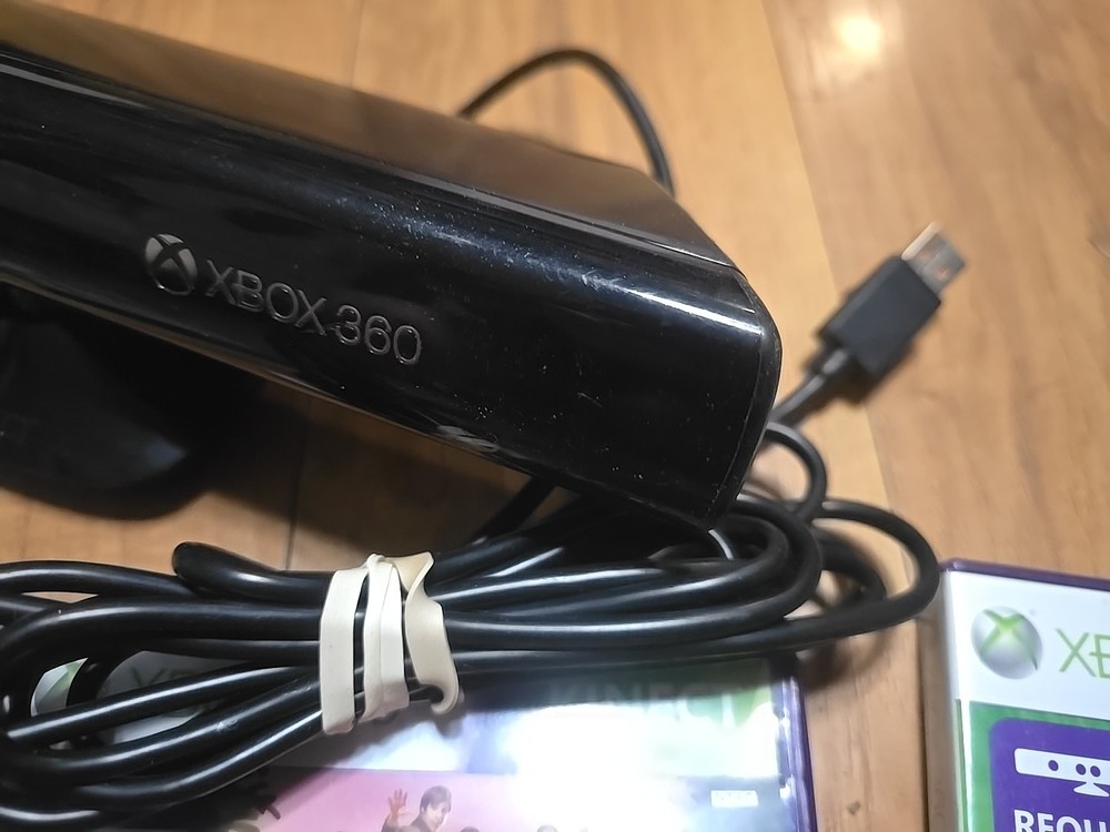 Microsoft Xbox 360 Kinect Sensor Bar with 3 Games Bundle Tested