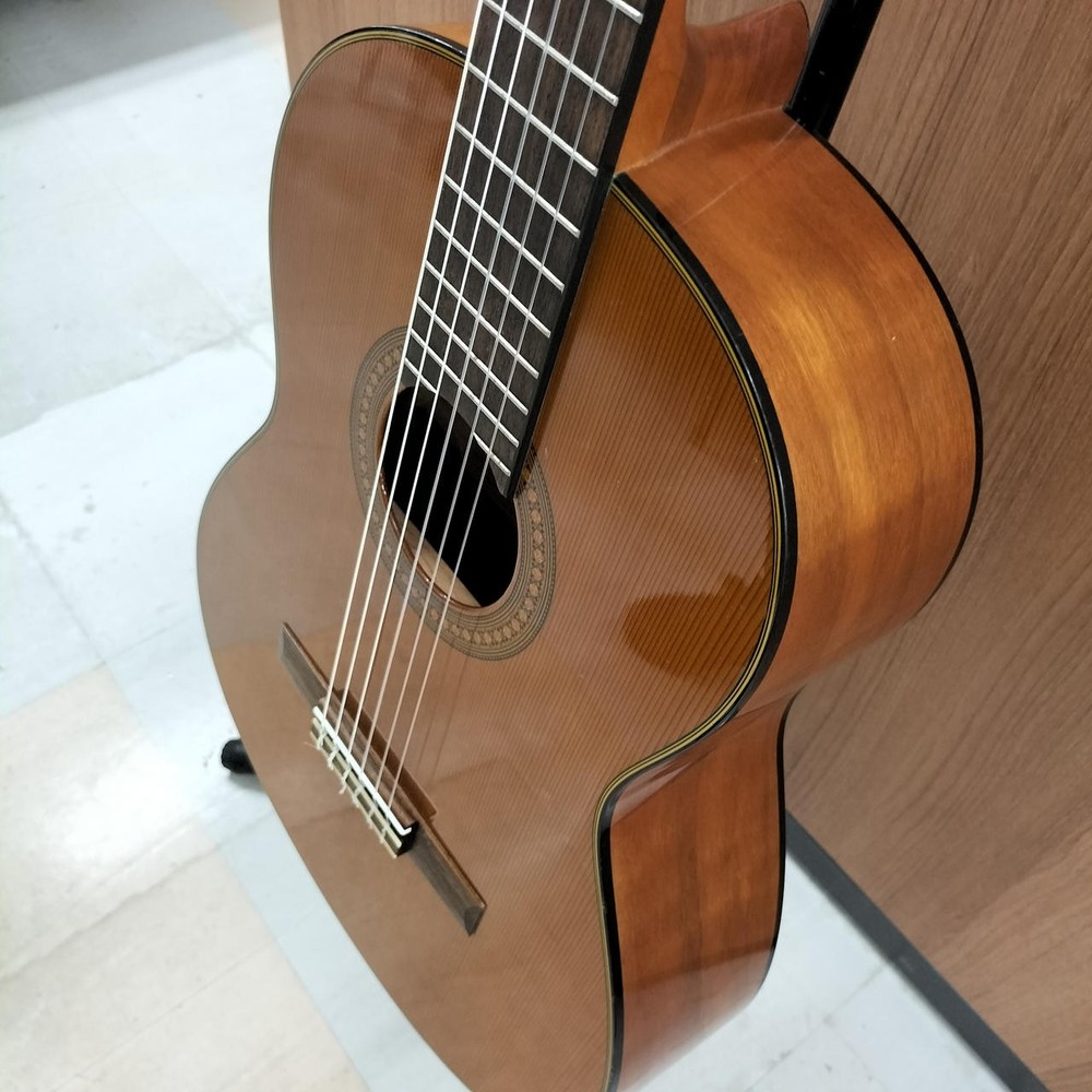 YAMAHA CG142C Classical Guitar-02