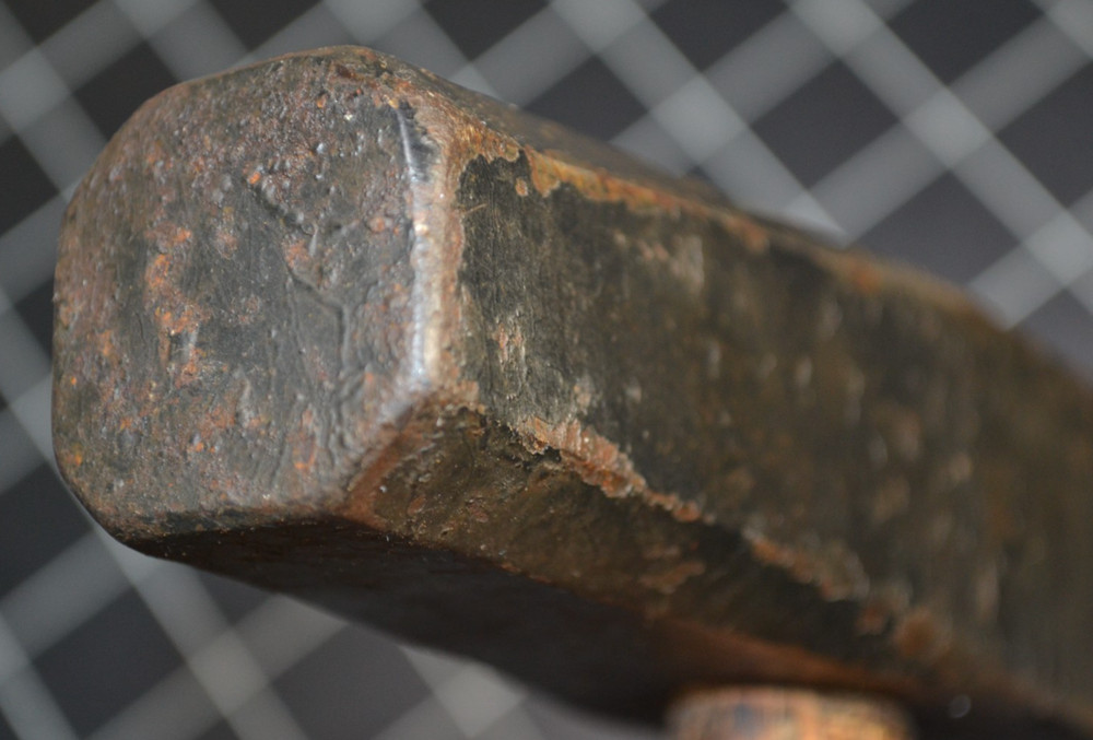 BLACKSMITH SET HAMMER - 1 1/2" SQUARE HEAD - ORIGINAL HANDLE - VERY LITTLE USE