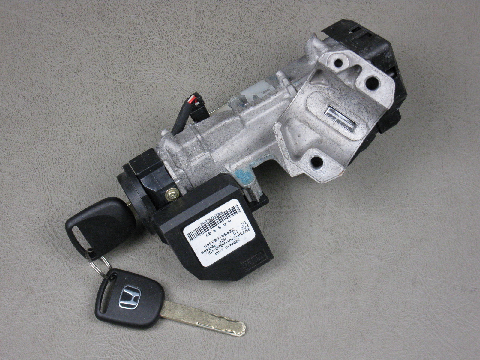 03 04 05 06 07 Honda Accord OEM Ignition Switch Cylinder Lock Auto Trans 2 KEY