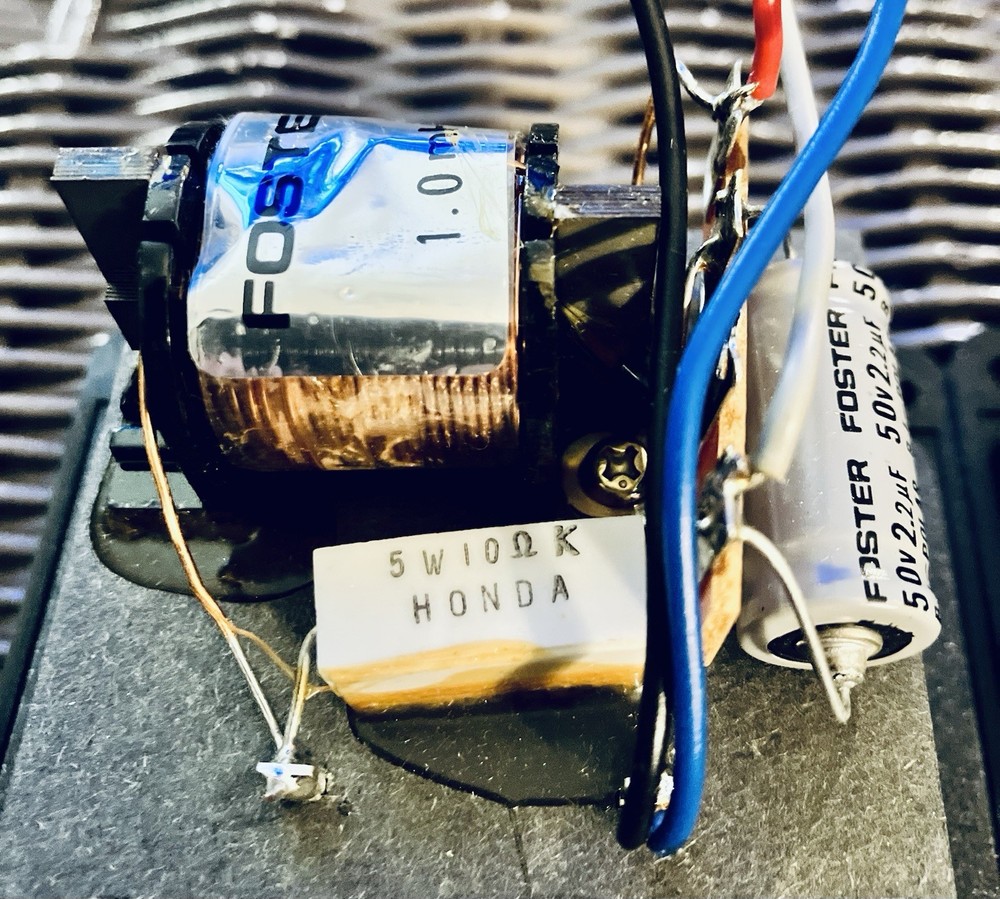 Realistic Minimus 11 Crossover And Speaker Connection