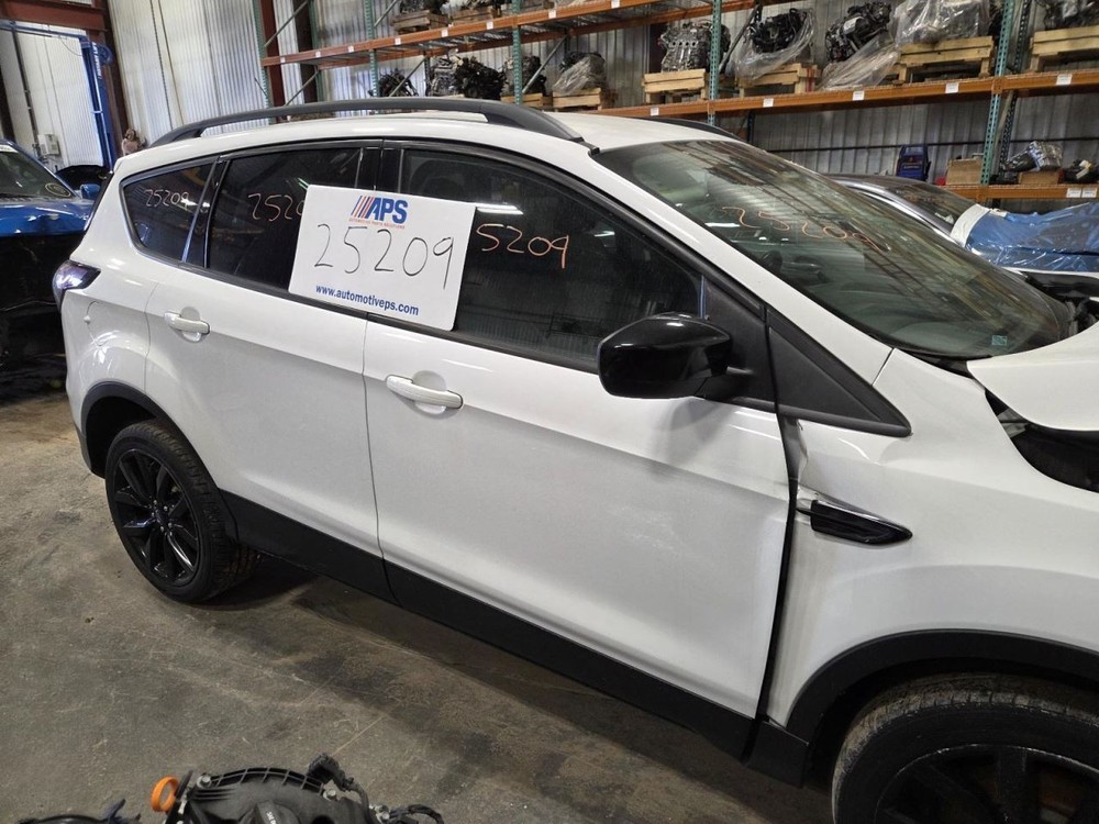 ESCAPE 2018 Jack 1553575