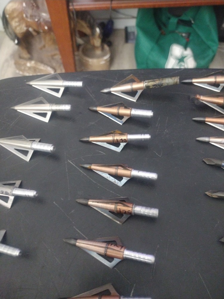 Archery Broadhead Miscellaneous Lot Compound / Recurve Assorted Sizes & Weights